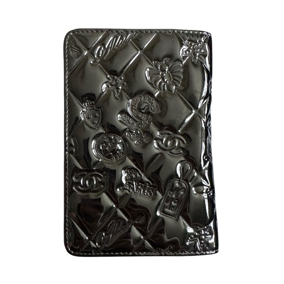 Authentic CHANEL Black Patent Leather Lucky Charms Passport Bifold Wallet & Box - Picture 5 of 15